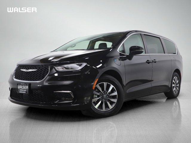 used 2023 Chrysler Pacifica Hybrid car, priced at $30,599