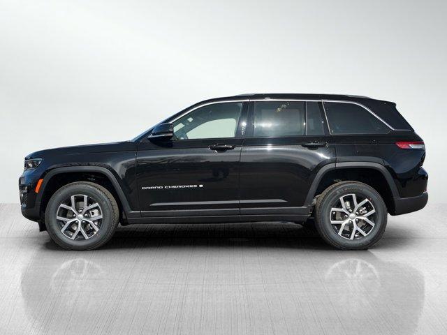 new 2025 Jeep Grand Cherokee car, priced at $48,755