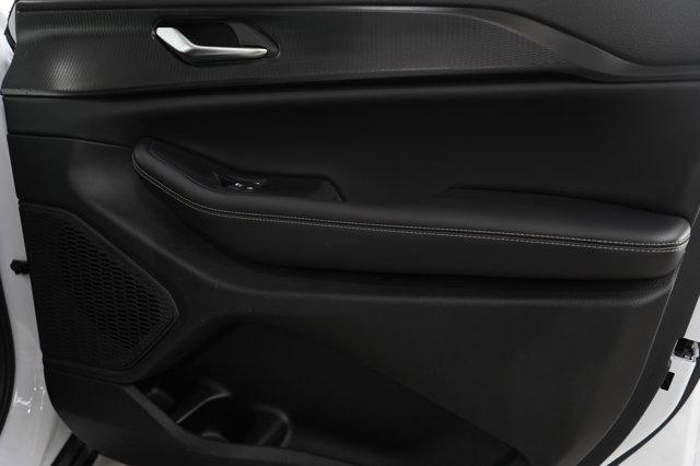 used 2023 Jeep Grand Cherokee L car, priced at $28,999