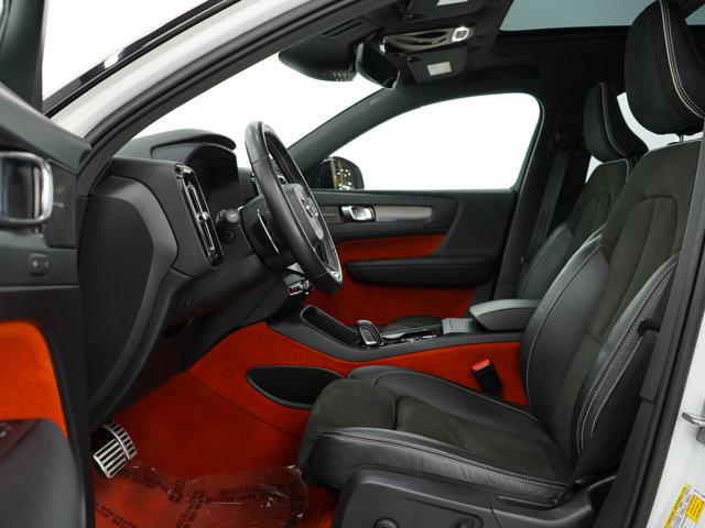 used 2019 Volvo XC40 car, priced at $24,998