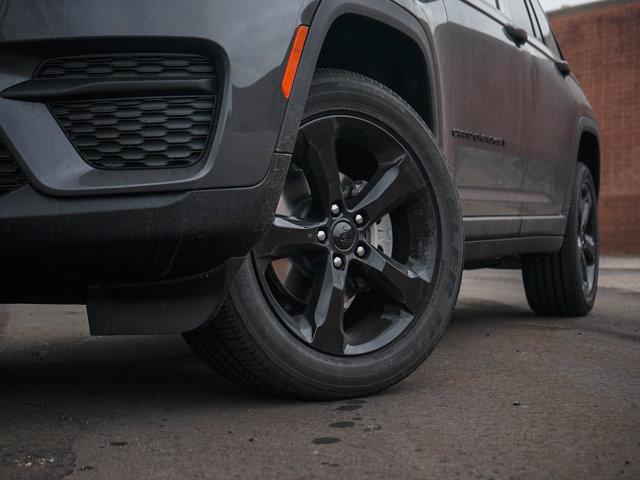 new 2024 Jeep Grand Cherokee car, priced at $45,670