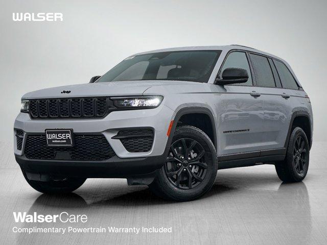 new 2025 Jeep Grand Cherokee car, priced at $42,999