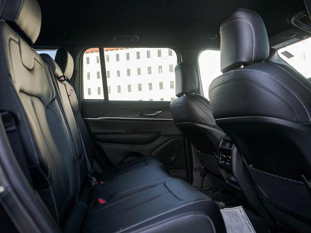 new 2025 Jeep Grand Cherokee car, priced at $48,249