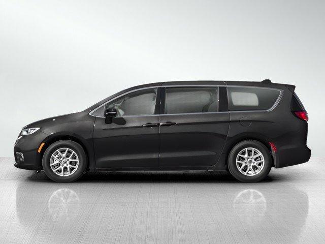 new 2026 Chrysler Pacifica car, priced at $57,949