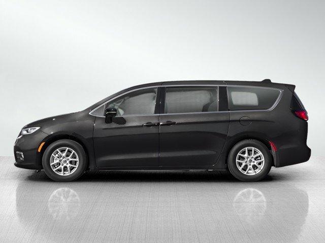 new 2026 Chrysler Pacifica car, priced at $57,949