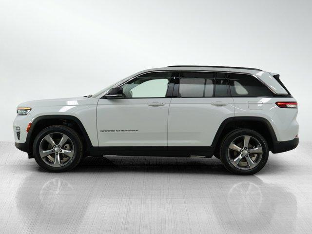 used 2022 Jeep Grand Cherokee car, priced at $30,998