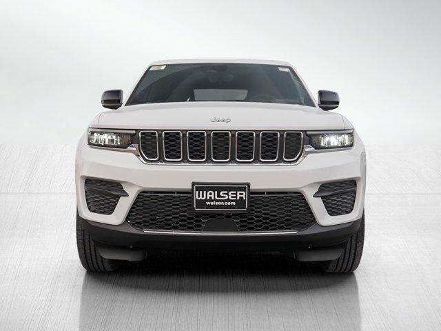 new 2025 Jeep Grand Cherokee car, priced at $38,999