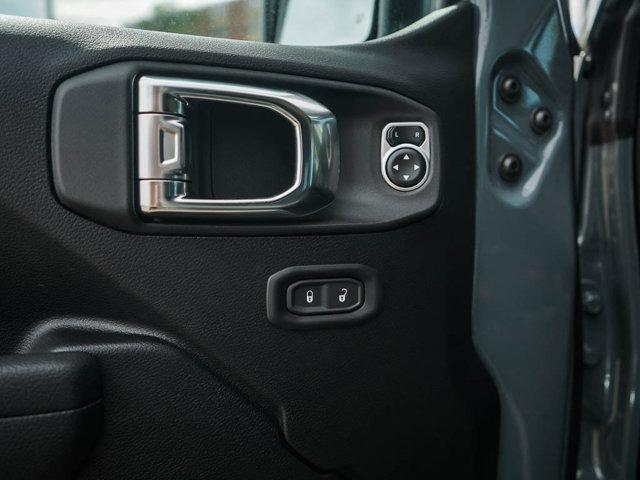 new 2025 Jeep Wrangler car, priced at $43,999