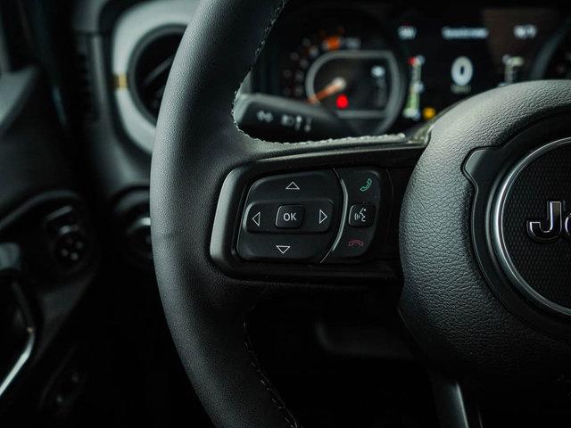 new 2025 Jeep Wrangler car, priced at $43,999