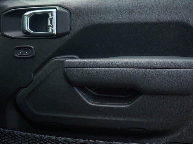 new 2025 Jeep Wrangler car, priced at $43,999