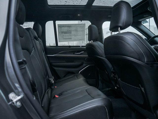 new 2025 Jeep Grand Cherokee car, priced at $52,706