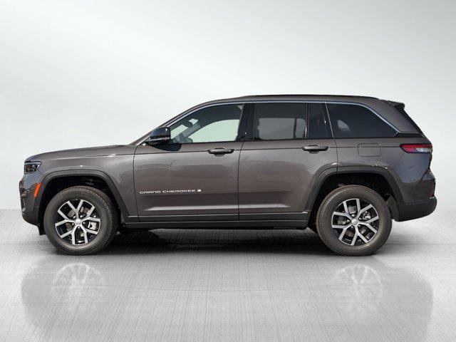 new 2025 Jeep Grand Cherokee car, priced at $45,965