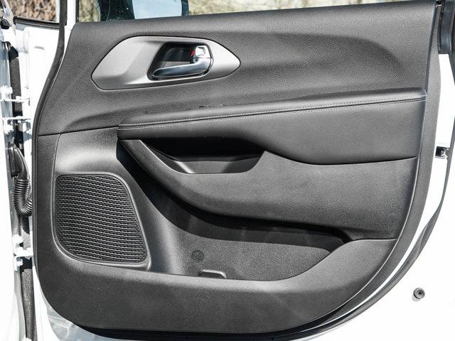 new 2025 Chrysler Pacifica Hybrid car, priced at $48,500