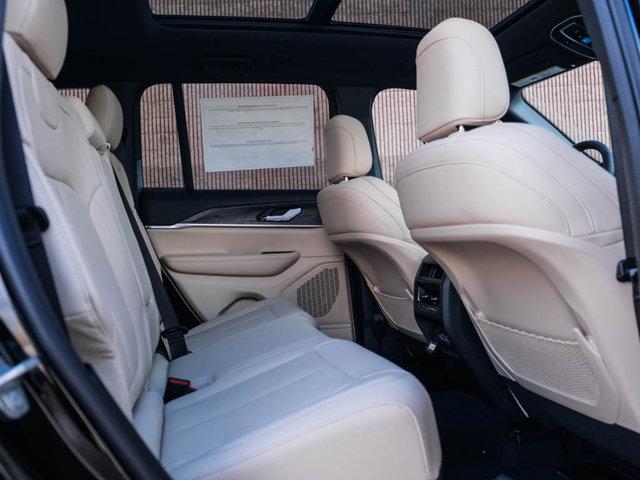 new 2025 Jeep Grand Cherokee car, priced at $47,606