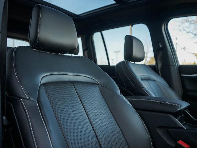 new 2025 Jeep Grand Cherokee car, priced at $48,857