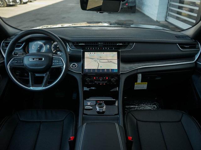 new 2025 Jeep Grand Cherokee car, priced at $48,857