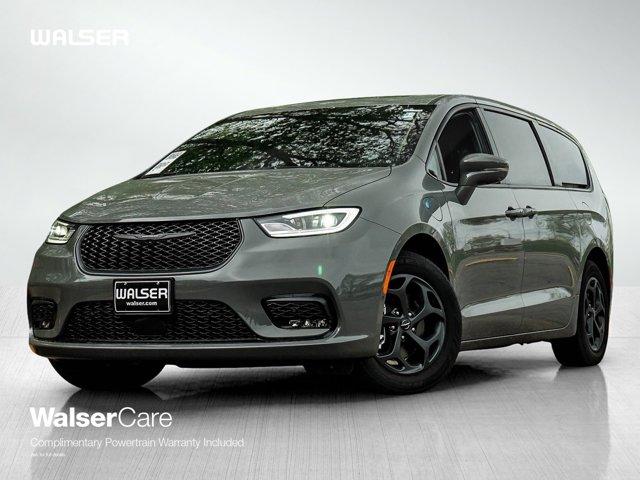new 2022 Chrysler Pacifica car, priced at $47,998