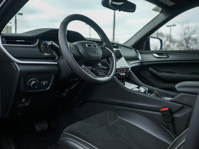 new 2024 Jeep Grand Cherokee car, priced at $44,675