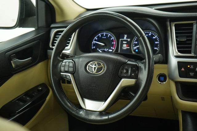 used 2016 Toyota Highlander car, priced at $21,998