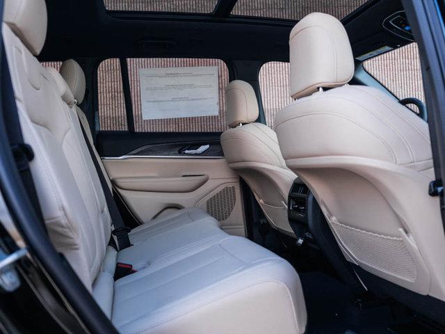 new 2025 Jeep Grand Cherokee car, priced at $46,899