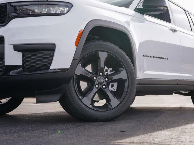 new 2024 Jeep Grand Cherokee L car, priced at $43,399