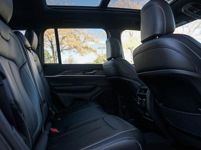 new 2025 Jeep Grand Cherokee car, priced at $47,167