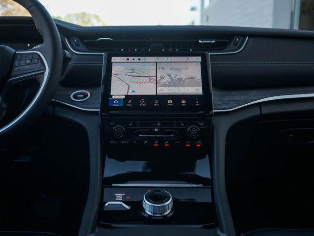 new 2025 Jeep Grand Cherokee car, priced at $47,167