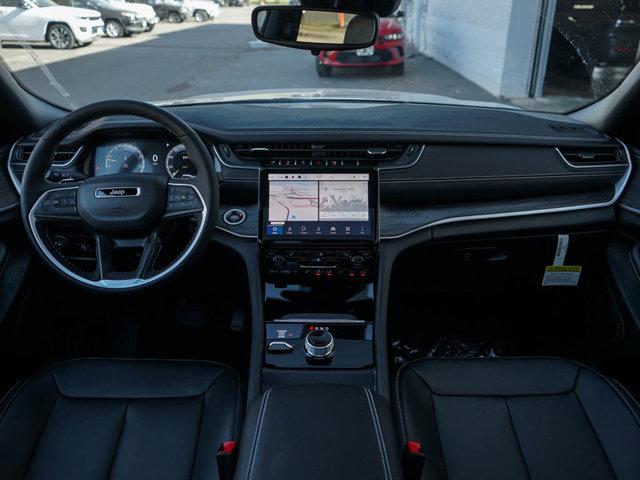 new 2025 Jeep Grand Cherokee car, priced at $47,167