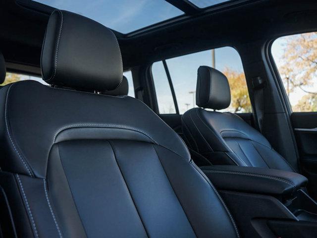 new 2025 Jeep Grand Cherokee car, priced at $47,167