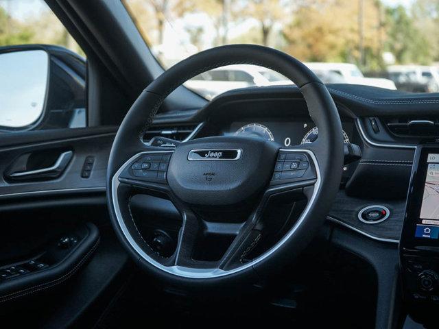 new 2025 Jeep Grand Cherokee car, priced at $47,167