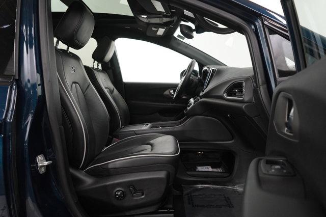 used 2022 Chrysler Pacifica car, priced at $37,998