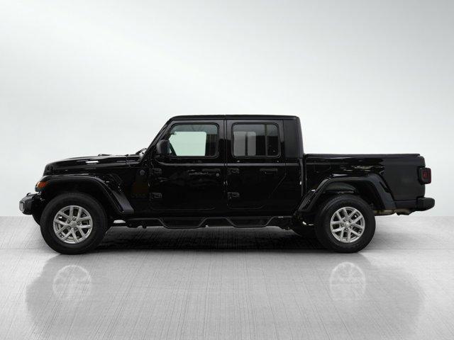 used 2023 Jeep Gladiator car, priced at $33,599