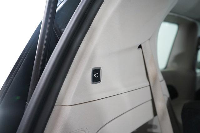 used 2021 Chrysler Pacifica car, priced at $27,998