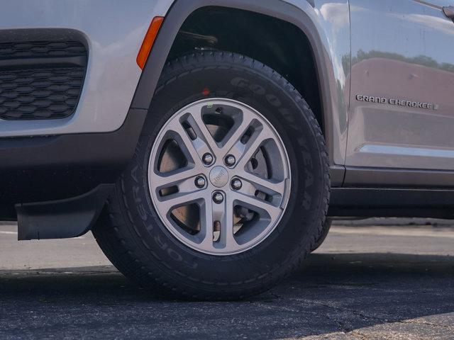 new 2024 Jeep Grand Cherokee car, priced at $40,299