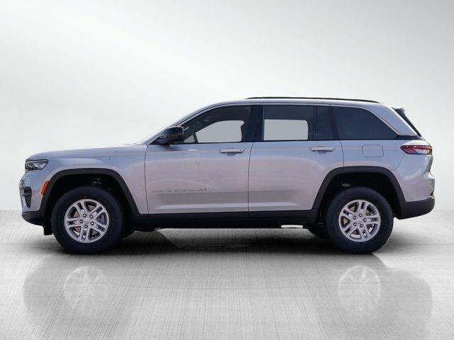 new 2024 Jeep Grand Cherokee car, priced at $40,299