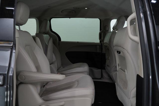 used 2021 Chrysler Pacifica Hybrid car, priced at $22,998