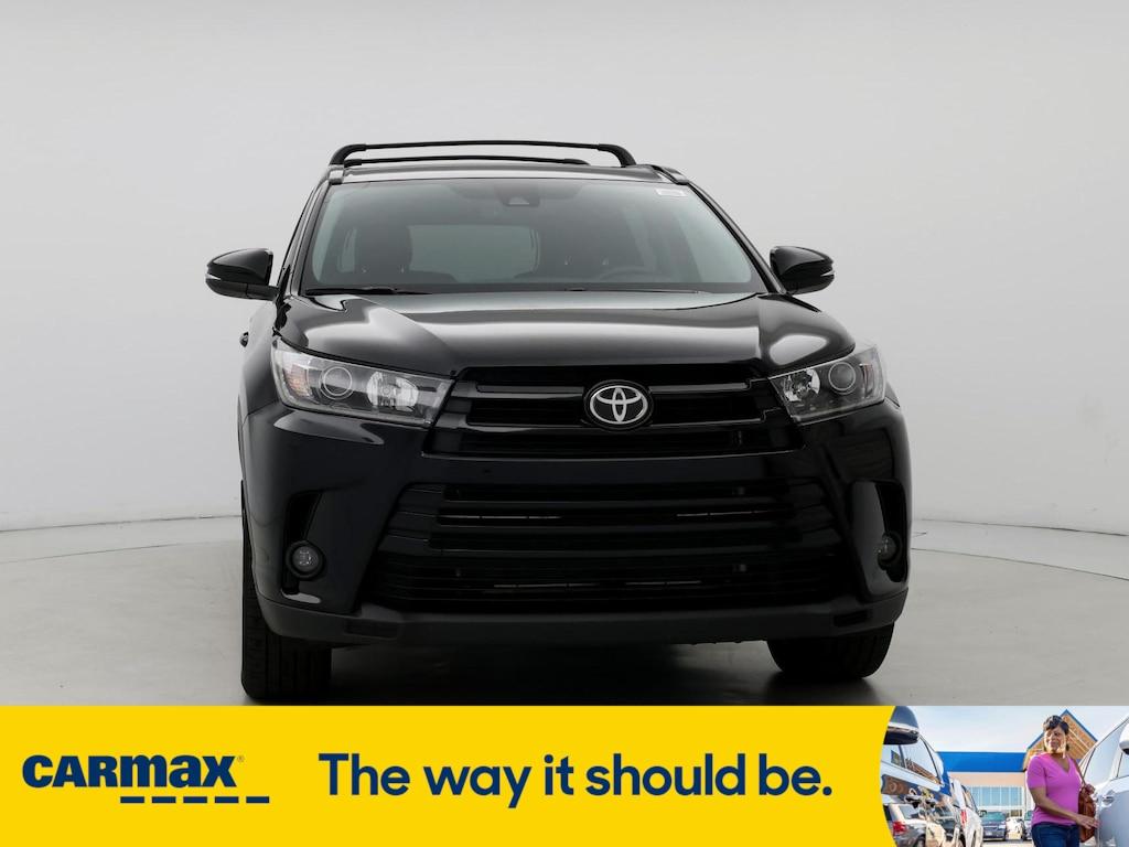 used 2019 Toyota Highlander car, priced at $30,998