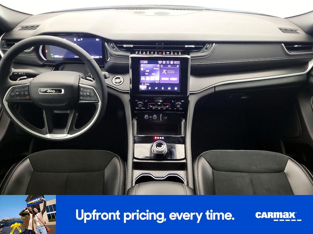 used 2025 Jeep Grand Cherokee car, priced at $34,998