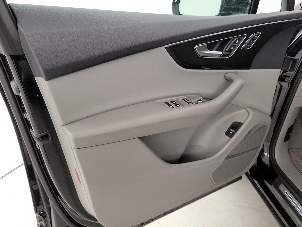 used 2021 Audi Q7 car, priced at $34,998