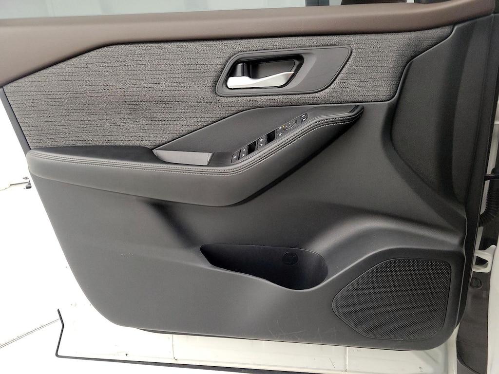 used 2023 Nissan Rogue car, priced at $21,998