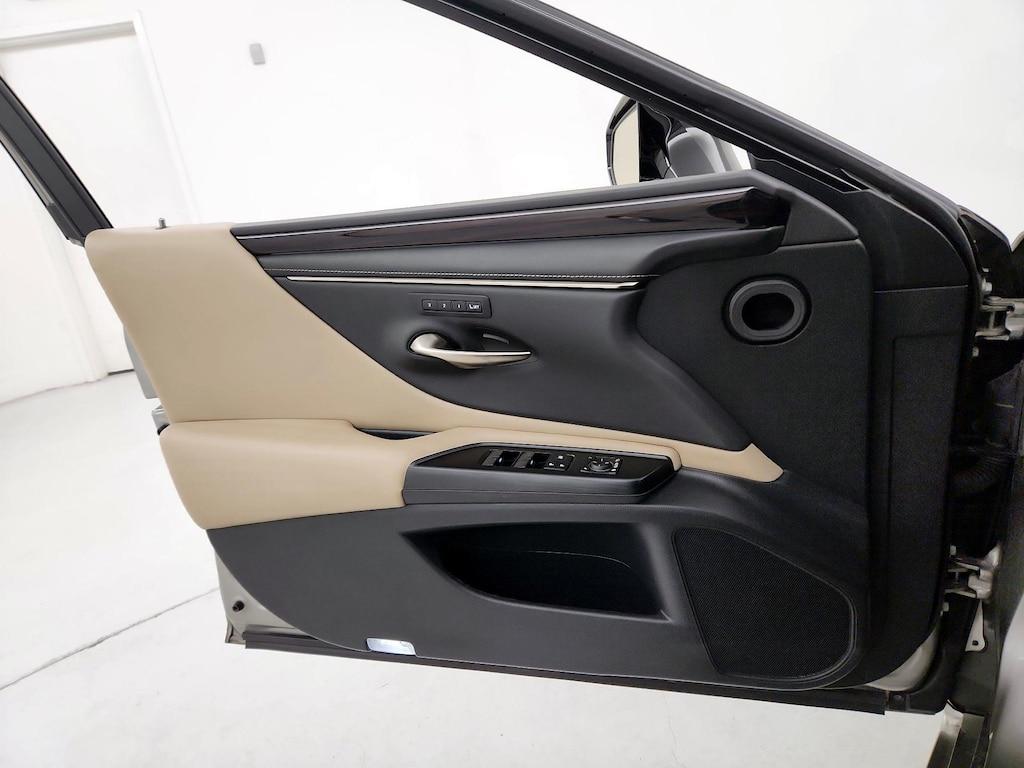 used 2020 Lexus ES 300h car, priced at $30,998