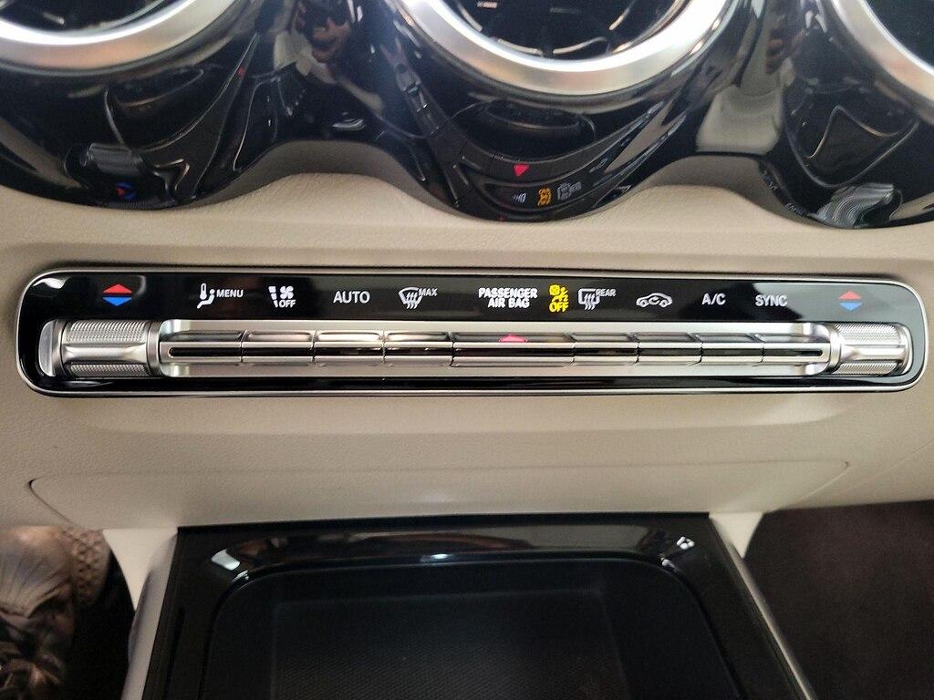 used 2021 Mercedes-Benz GLB 250 car, priced at $29,998