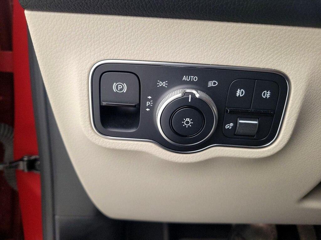 used 2021 Mercedes-Benz GLB 250 car, priced at $29,998