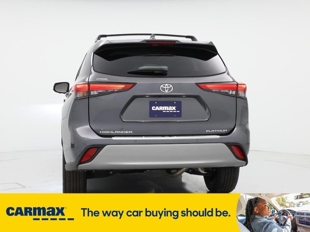 used 2023 Toyota Highlander car, priced at $45,998