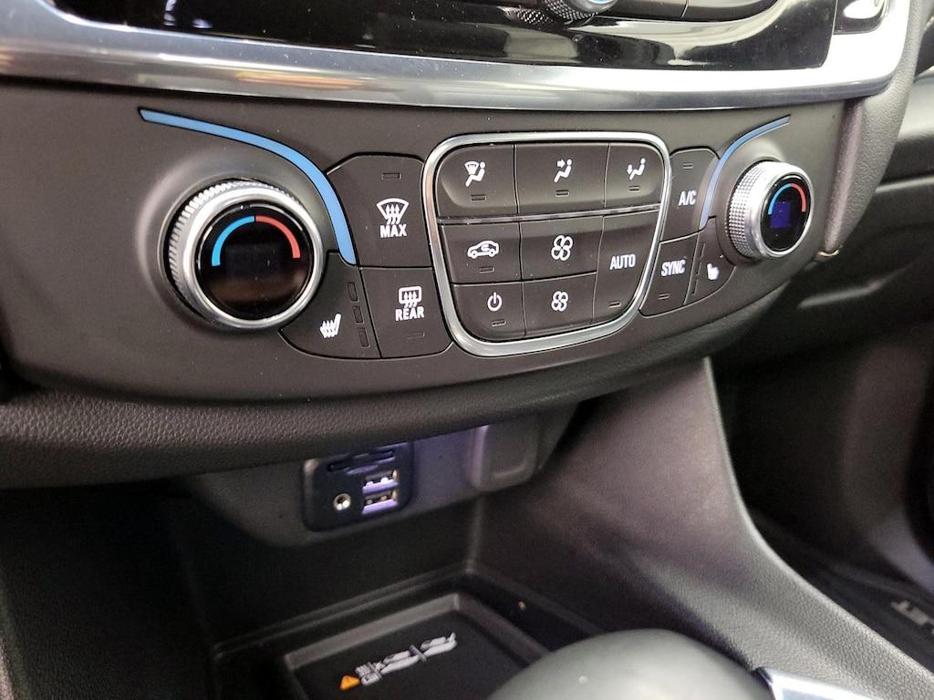 used 2023 Chevrolet Traverse car, priced at $32,998