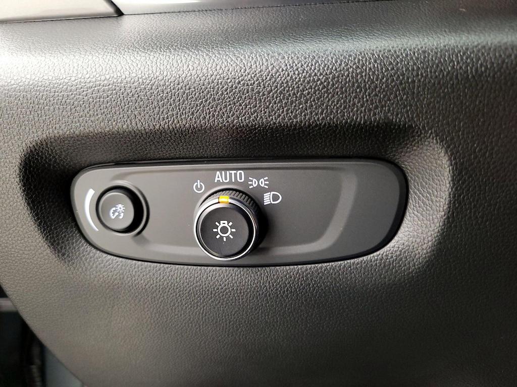 used 2023 Chevrolet Traverse car, priced at $32,998