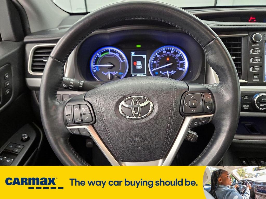 used 2019 Toyota Highlander Hybrid car, priced at $37,998