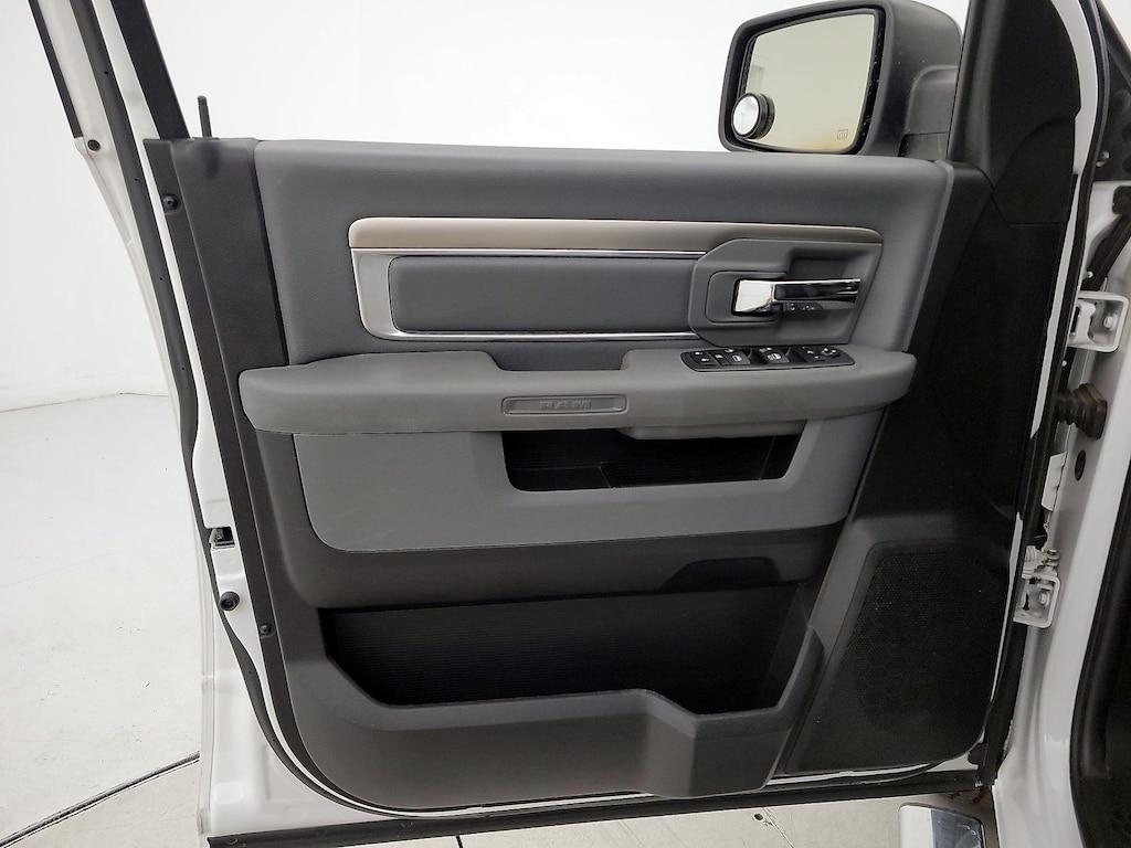 used 2020 Ram 1500 Classic car, priced at $24,998