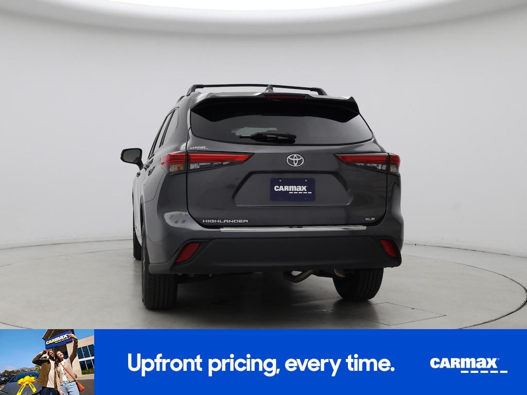 used 2023 Toyota Highlander car, priced at $33,998