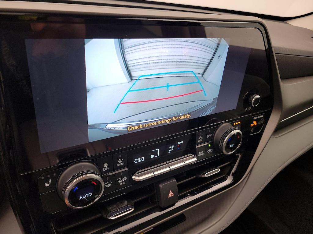 used 2023 Toyota Highlander car, priced at $33,998